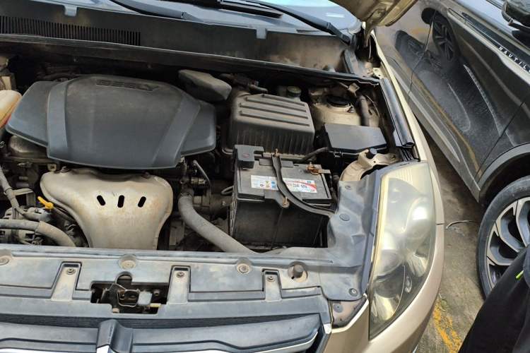 Used Geely Auto GX7 2014 2.0L Automatic Prestige Version China V Standard Engine Bay Left