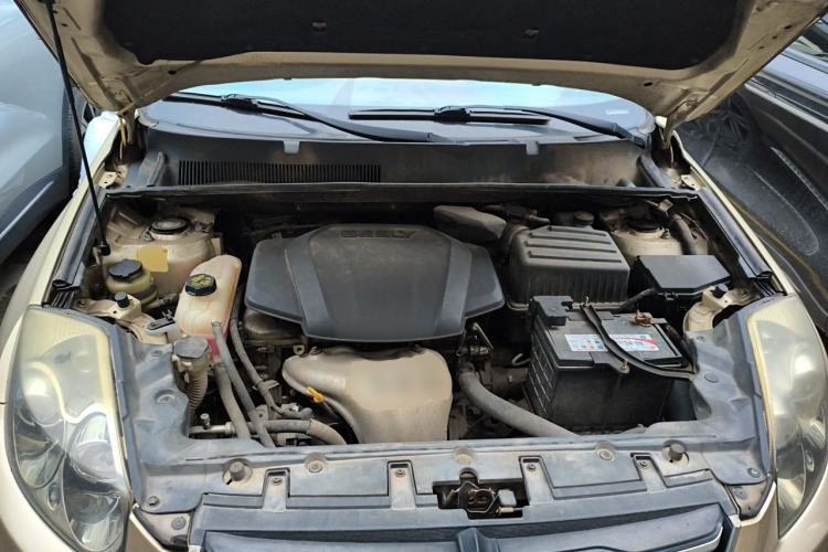 Used Geely Auto GX7 2014 2.0L Automatic Prestige Version China V Standard Engine Bay