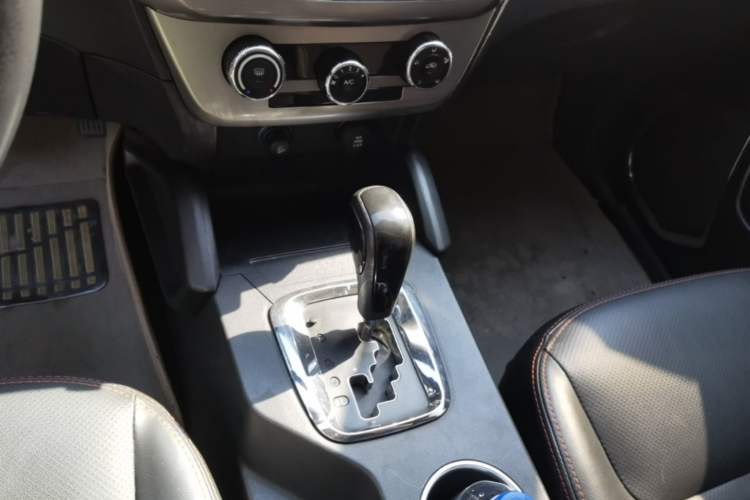 Used Geely Auto GX7 2014 2.0L Automatic Value Edition Gear Lever