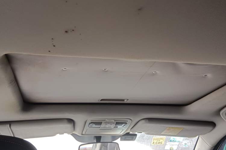 Used Geely Auto GX7 2014 1.8L Manual Value-Added Sunroof Edition Headliner