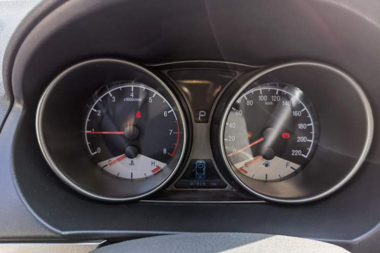 Used Geely Auto GX7 2014 2.0L Automatic Value Edition Instrument Cluster