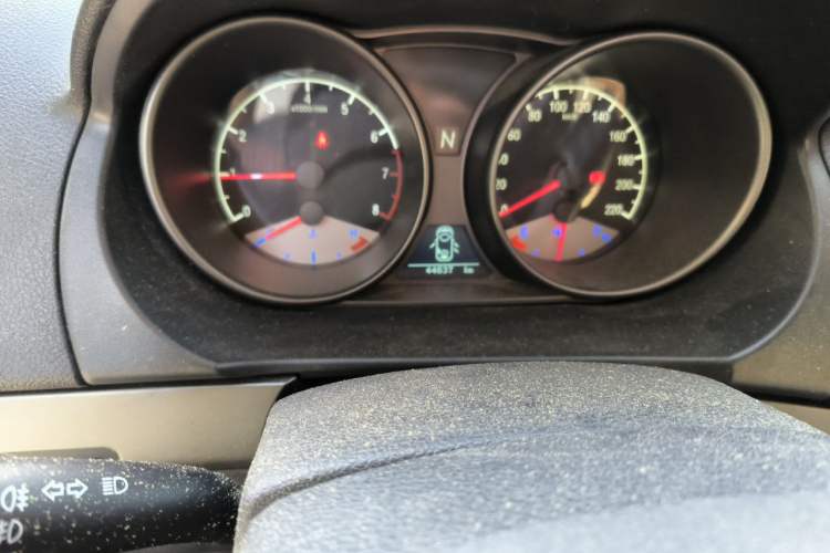 Used Geely Auto GX7 2014 2.0L Automatic Prestige Edition Odometer Close Up