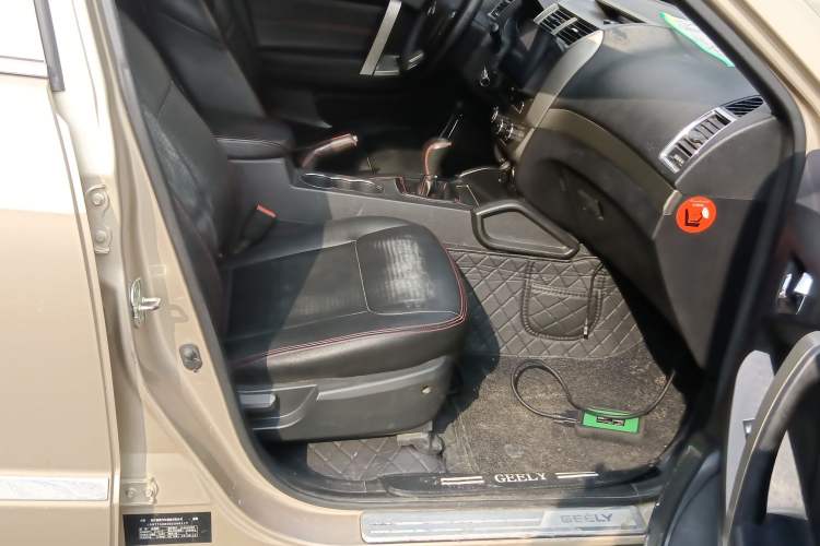 Used Geely Auto GX7 2014 1.8L Manual Value-Added Sunroof Edition Right Front Seat