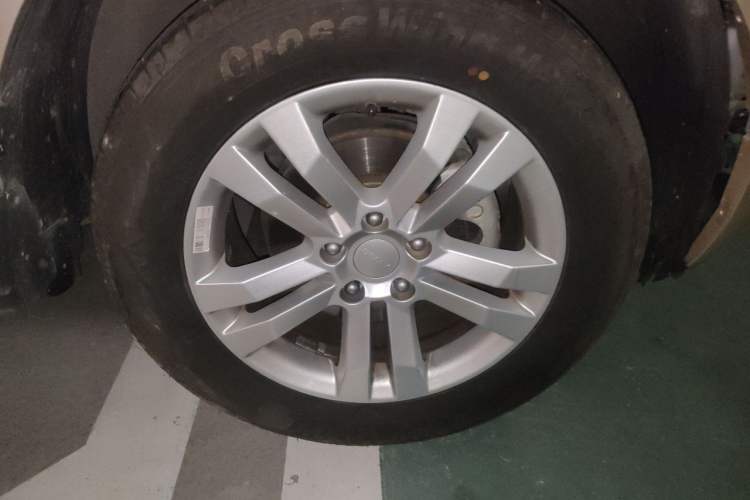 Used Geely Auto GX7 2014 1.8L Manual Value Edition Right Front Wheel Hub