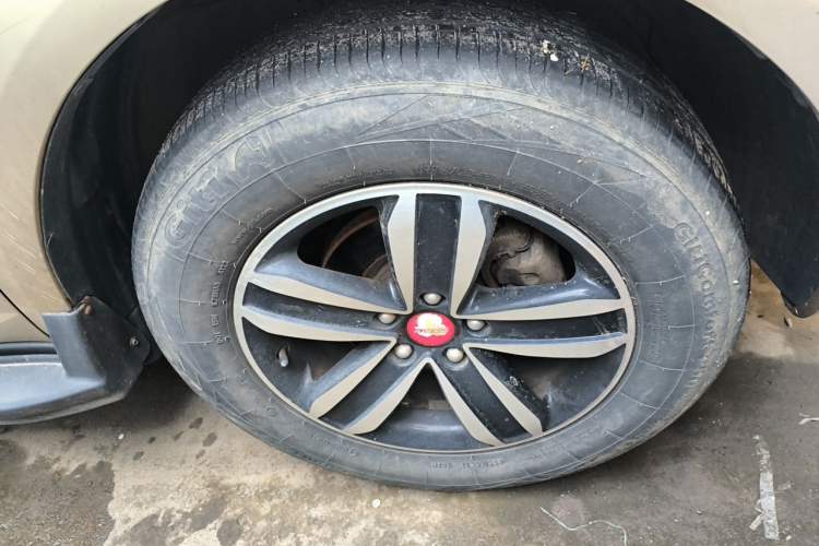 Used Geely Auto GX7 2014 2.0L Automatic Prestige Version China V Standard Right Front Wheel Hub