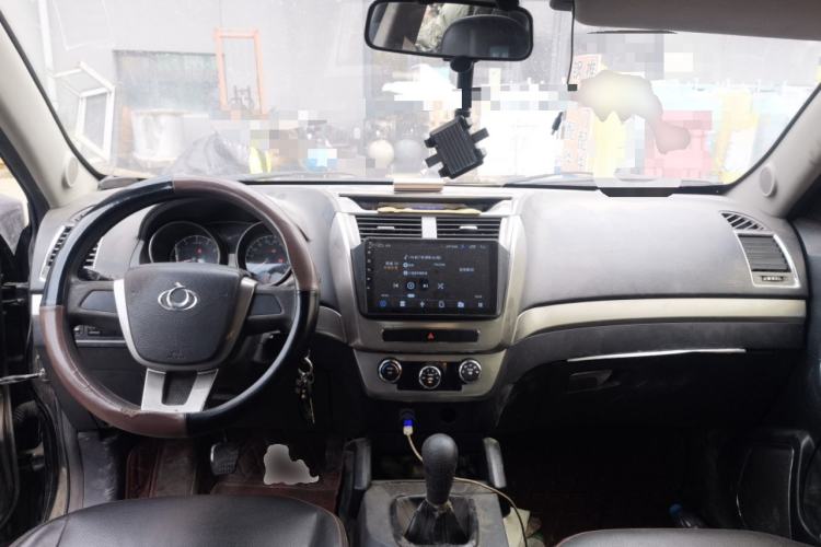 Used Geely Auto GX7 2015 Classic Edition 1.8L Manual Elite Model China V Standard Center Console