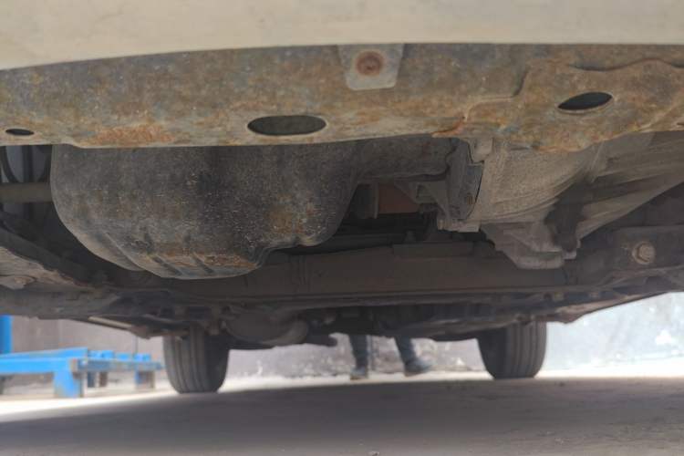 Used Geely Auto GX7 2015 Classic Edition 1.8L Manual New Urban Model China IV Chassis Front