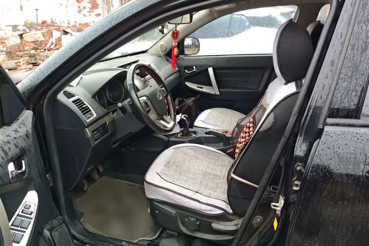 Used Geely Auto GX7 2015 Classic Edition 1.8L Manual Elite Model China V Standard Driver Seat
