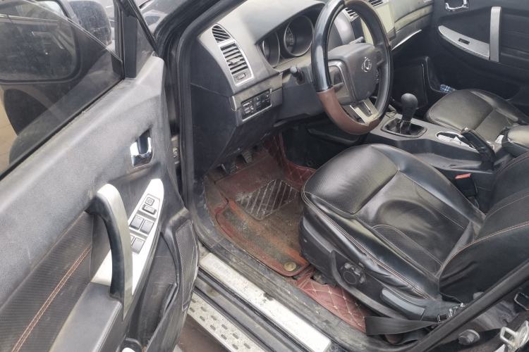 Used Geely Auto GX7 2015 Classic Edition 1.8L Manual Elite Model China V Standard Driver Seat