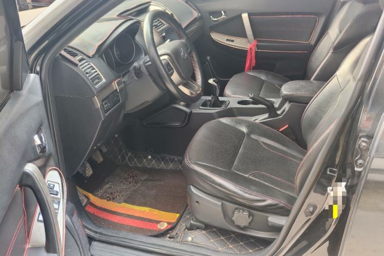 Used Geely Auto GX7 2015 Classic Edition 1.8L Manual New Urban Model China IV Driver Seat