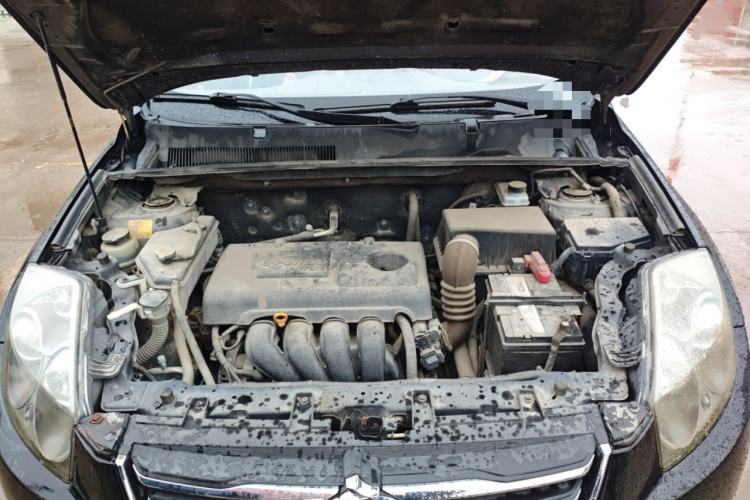 Used Geely Auto GX7 2015 Classic Edition 1.8L Manual Elite Model China V Standard Engine Bay