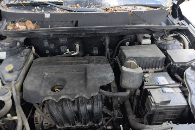 Used Geely Auto GX7 2015 Classic Edition 1.8L Manual Urban Model China V Standard Engine Bay