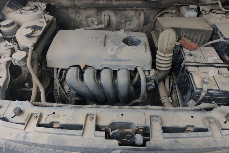 Used Geely Auto GX7 2015 Classic Edition 1.8L Manual Elite Model China IV Engine Bay