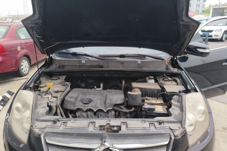 Used Geely Auto GX7 2015 Classic Edition 1.8L Manual Elite Model China V Standard Engine Bay