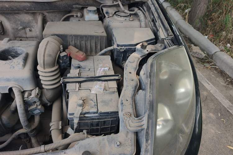 Used Geely Auto GX7 2015 Classic Edition 1.8L Manual Elite Model China IV Engine Bay Left