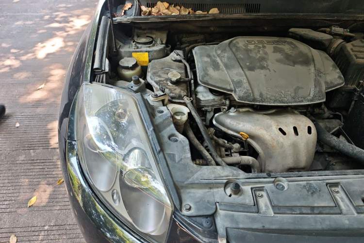 Used Geely Auto GX7 2015 Sports Edition 2.0L Automatic Prestige Model Engine Bay Right