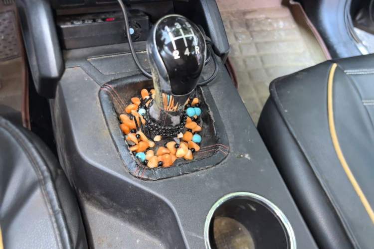 Used Geely Auto GX7 2015 Classic Edition 1.8L Manual Urban Model China V Standard Gear Lever
