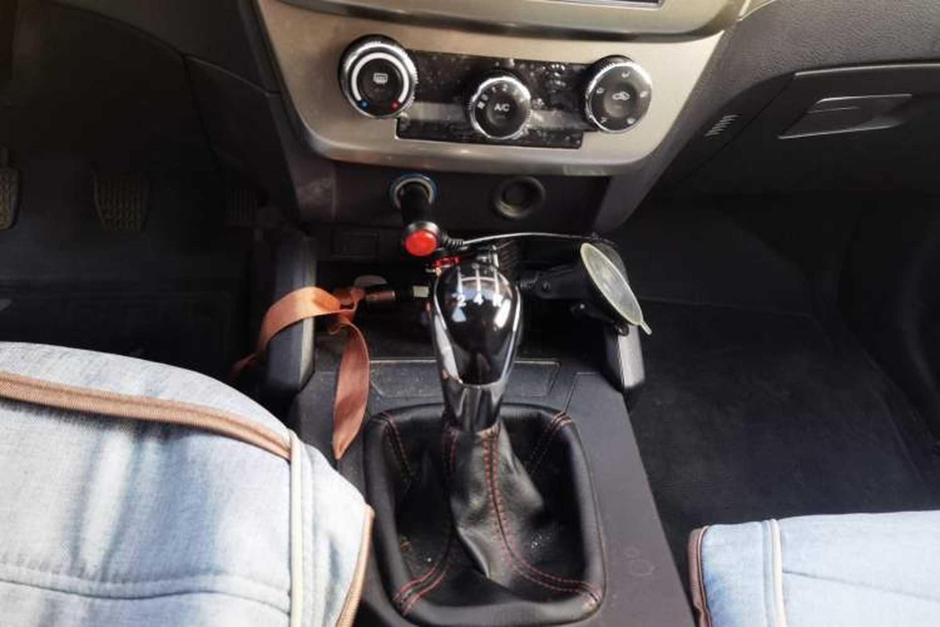 Used Geely Auto GX7 2015 Classic Edition 1.8L Manual Elite Model China V Standard Gear Lever