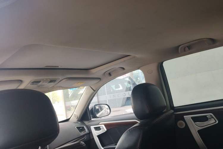 Used Geely Auto GX7 2015 Sports Edition 2.0L Automatic Prestige Model Headliner