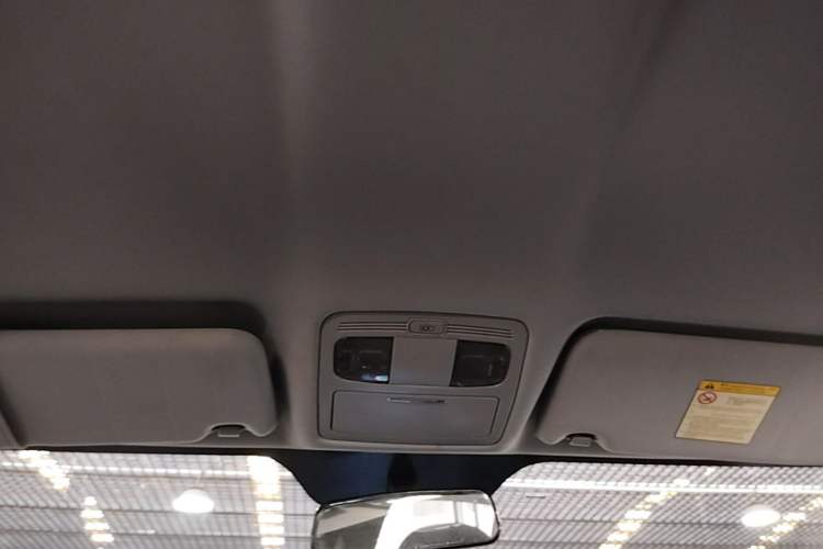 Used Geely Auto GX7 2015 Classic Edition 1.8L Manual Urban Model China IV Headliner