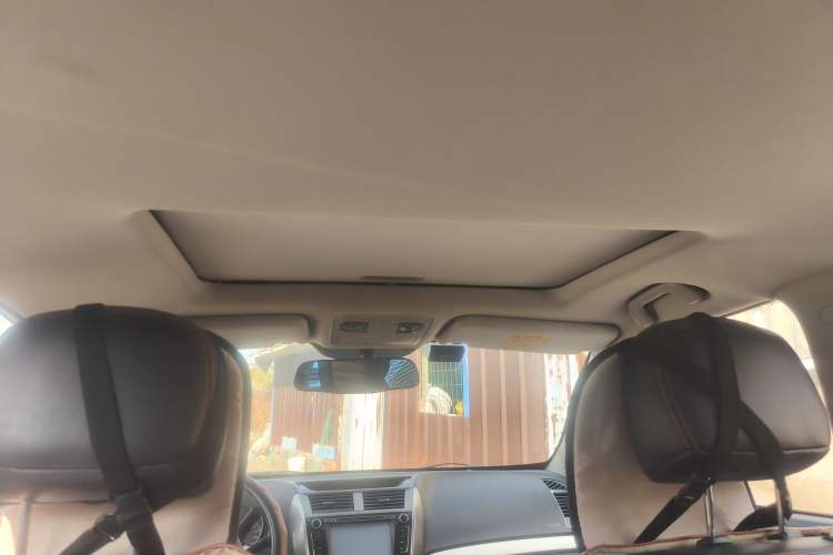 Used Geely Auto GX7 2015 Classic Edition 1.8L Manual Elite Model China IV Headliner