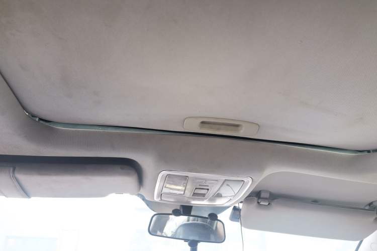 Used Geely Auto GX7 2015 Classic Edition 1.8L Manual Elite Model China V Standard Headliner