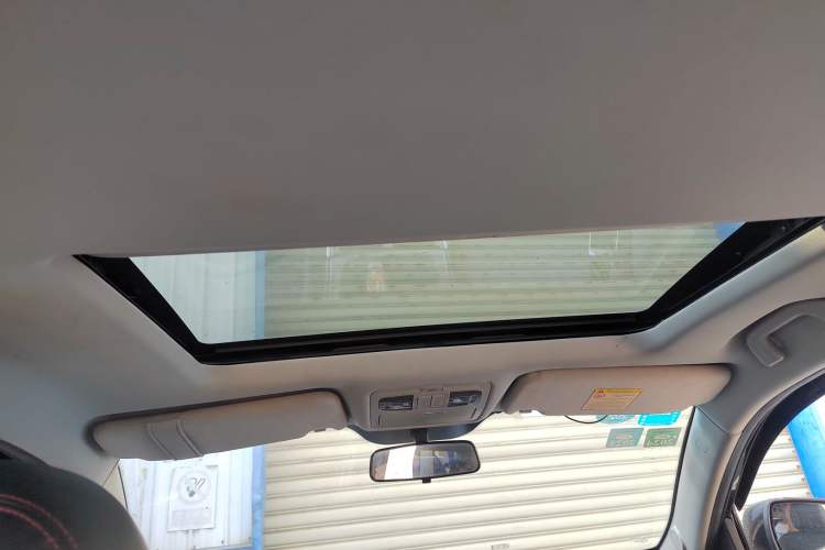 Used Geely Auto GX7 2015 Classic Edition 1.8L Manual Urban Model China V Standard Headliner