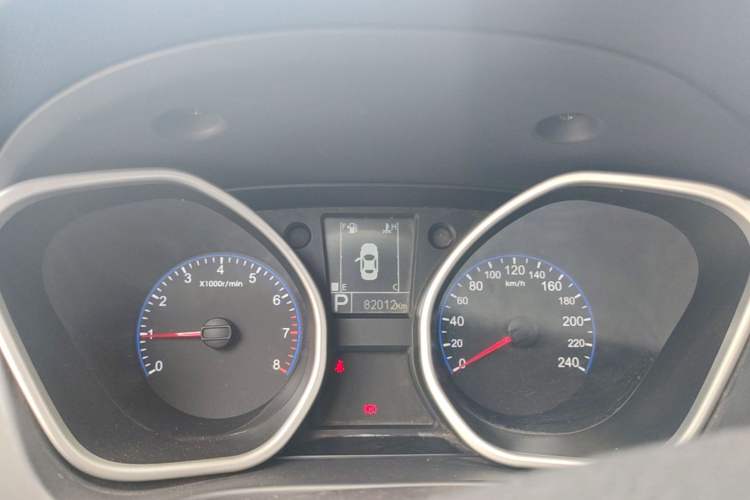 Used Geely Auto GX7 2015 Sports Edition 2.0L Automatic Prestige Model Instrument Cluster