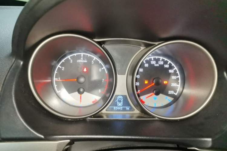 Used Geely Auto GX7 2015 Classic Edition 1.8L Manual New Urban Upgrade Version China IV Standard Instrument Cluster