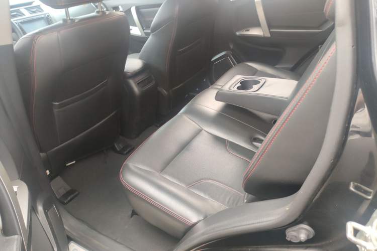 Used Geely Auto GX7 2015 Classic Edition 1.8L Manual Elite Model China V Standard Interior 1