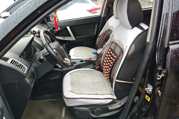 Used Geely Auto GX7 2015 Classic Edition 1.8L Manual Elite Model China V Standard Left Front Seat