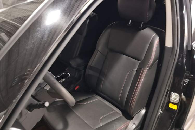 Used Geely Auto GX7 2015 Classic Edition 1.8L Manual Urban Model China IV Left Front Seat