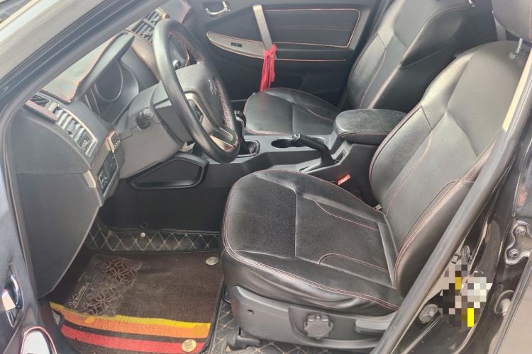 Used Geely Auto GX7 2015 Classic Edition 1.8L Manual New Urban Model China IV Left Front Seat