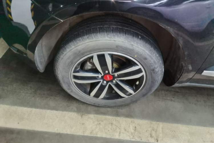Used Geely Auto GX7 2015 Classic Edition 1.8L Manual New Urban Upgrade Version China IV Standard Left Front Wheel Hub