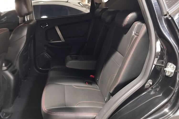 Used Geely Auto GX7 2015 Classic Edition 1.8L Manual Urban Model China IV Left Rear Seat