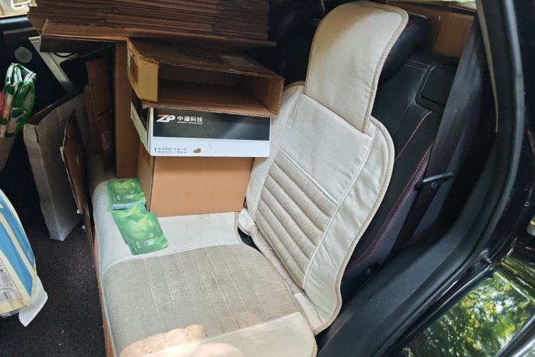 Used Geely Auto GX7 2015 Sports Edition 2.0L Automatic Prestige Model Left Rear Seat