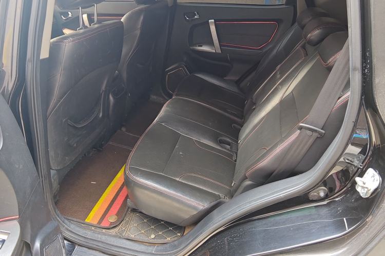 Used Geely Auto GX7 2015 Classic Edition 1.8L Manual New Urban Model China IV Left Rear Seat