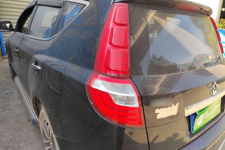 Used Geely Auto GX7 2015 Classic Edition 1.8L Manual Urban Model China V Standard Left Rear Taillight