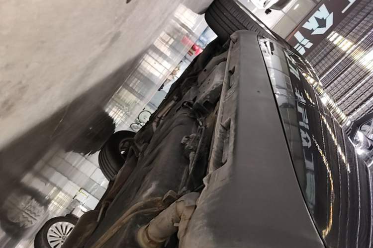 Used Geely Auto GX7 2015 Classic Edition 1.8L Manual Urban Model China IV Left Side Sill