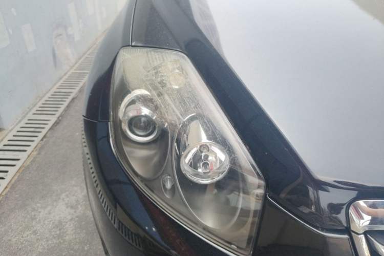 Used Geely Auto GX7 2015 Sports Edition 2.0L Automatic Prestige Model Right Front Headlight
