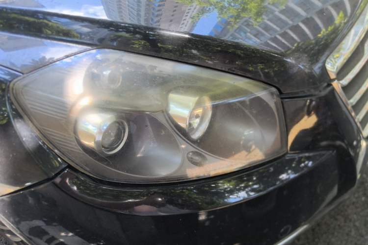 Used Geely Auto GX7 2015 Classic Edition 1.8L Manual Urban Model China V Standard Right Front Headlight