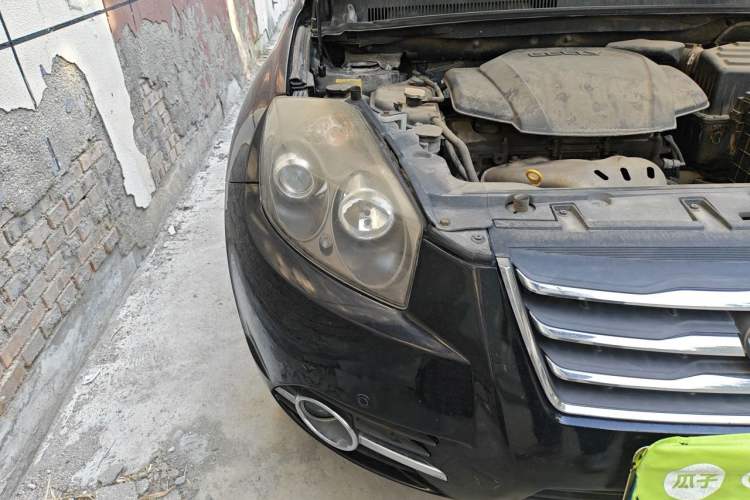 Used Geely Auto GX7 2015 Sport Edition 2.0L Automatic Luxury Model Right Front Headlight