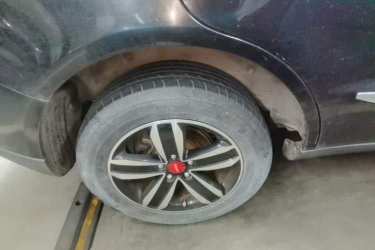Used Geely Auto GX7 2015 Classic Edition 1.8L Manual New Urban Upgrade Version China IV Standard Right Rear Wheel Hub