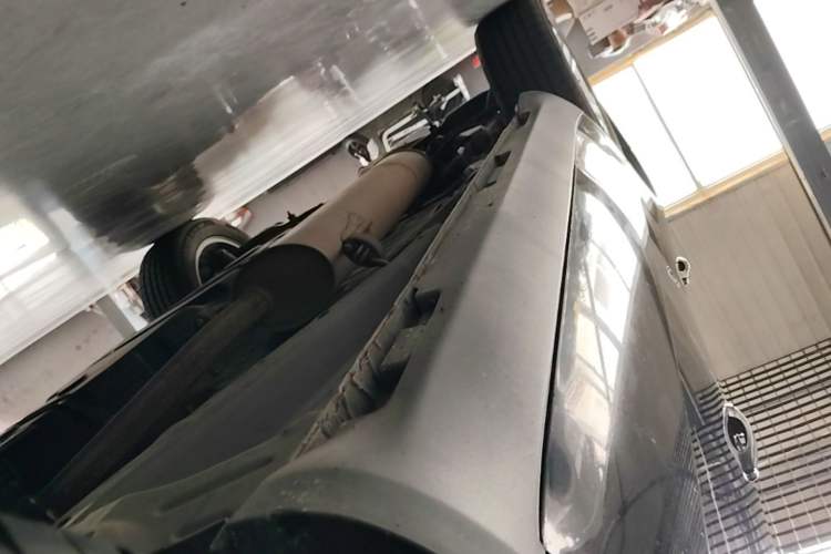 Used Geely Auto GX7 2015 Classic Edition 1.8L Manual Urban Model China IV Right Side Sill