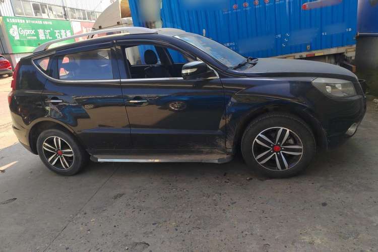 Used Geely Auto GX7 2015 Classic Edition 1.8L Manual Urban Model China V Standard Right Side