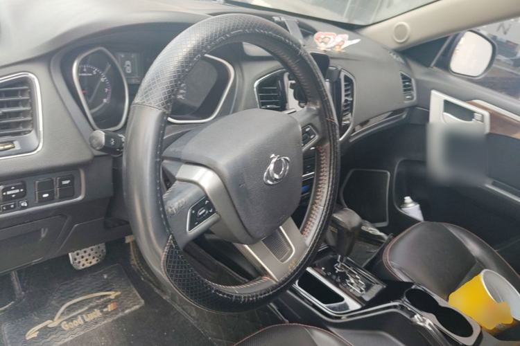 Used Geely Auto GX7 2015 Sports Edition 2.0L Automatic Prestige Model Steering Wheel