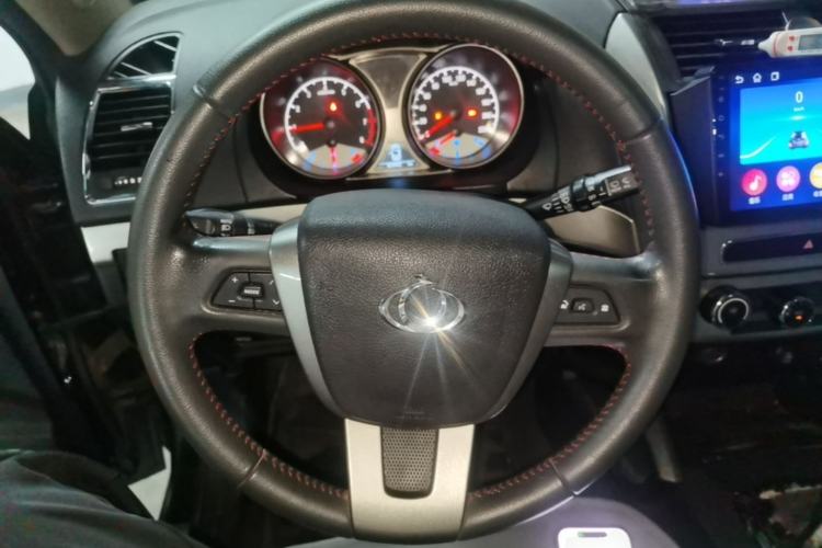 Used Geely Auto GX7 2015 Classic Edition 1.8L Manual New Urban Upgrade Version China IV Standard Steering Wheel