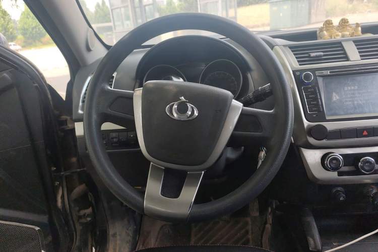 Used Geely Auto GX7 2015 Classic Edition 1.8L Manual Elite Model China IV Steering Wheel