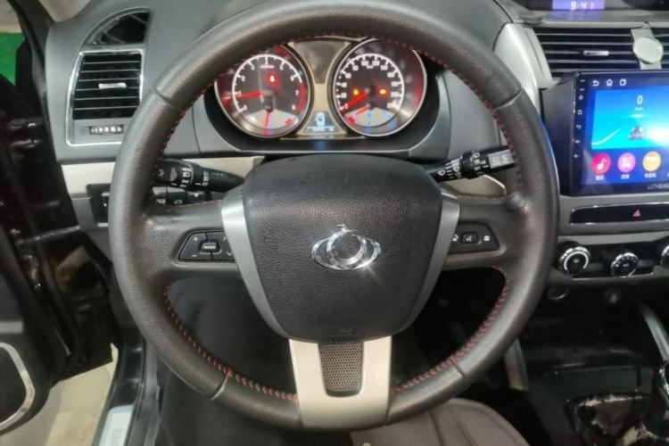 Used Geely Auto GX7 2015 Classic Edition 1.8L Manual New Urban Upgrade Version China IV Standard Steering Wheel