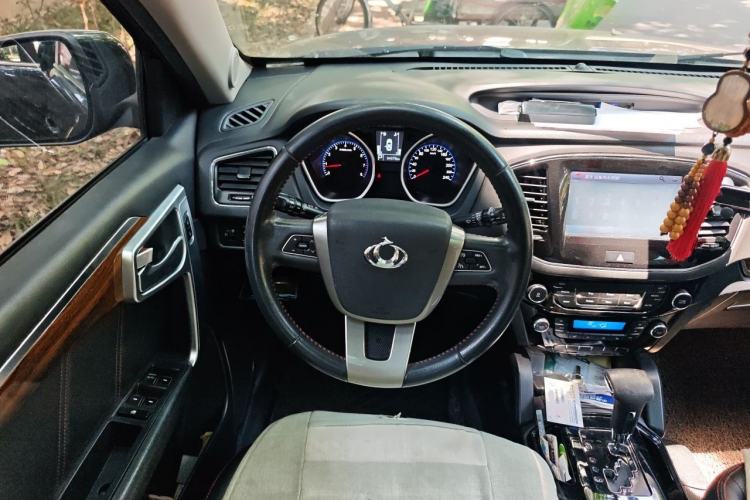 Used Geely Auto GX7 2015 Sports Edition 2.0L Automatic Prestige Model Steering Wheel